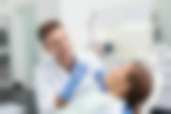 湛江珠江口腔医院种植牙医生推荐，了解2026年排名与价格，选择适合你的医院