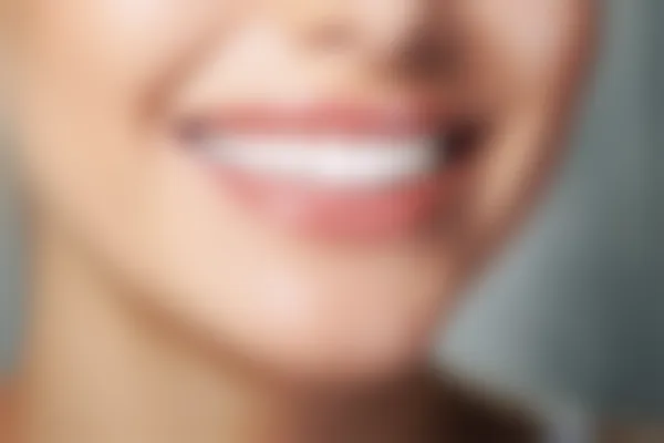 宝鸡高新口腔医院微创拔牙活动，原价800元起，现优惠仅需600元起，助您体验优质口腔护理服务。