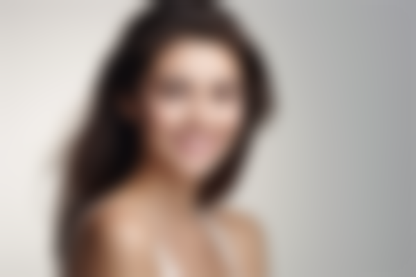 长沙臻颜医疗美容门诊部隆胸项目评测：医院简介与医生团队分享真实经历