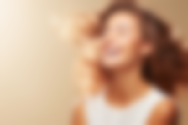 如何有效按摩眼袋以改善松弛下垂的情况？