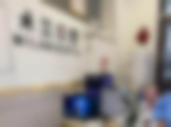 沈阳米兰口腔麦德龙店前台