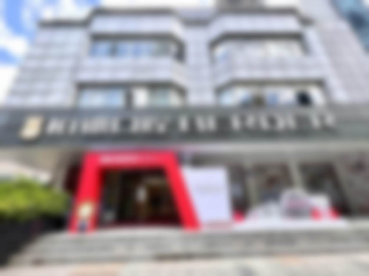 四、医生团队:专精团队保护贵阳柏德口腔医院(云岩院区)收费价格表的性价比